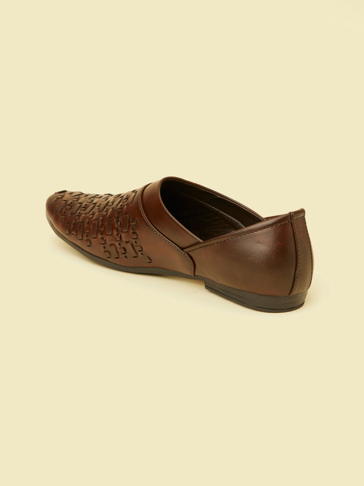 alt message - Manyavar Men Dark Brown Loafer Style Shoes image number 5